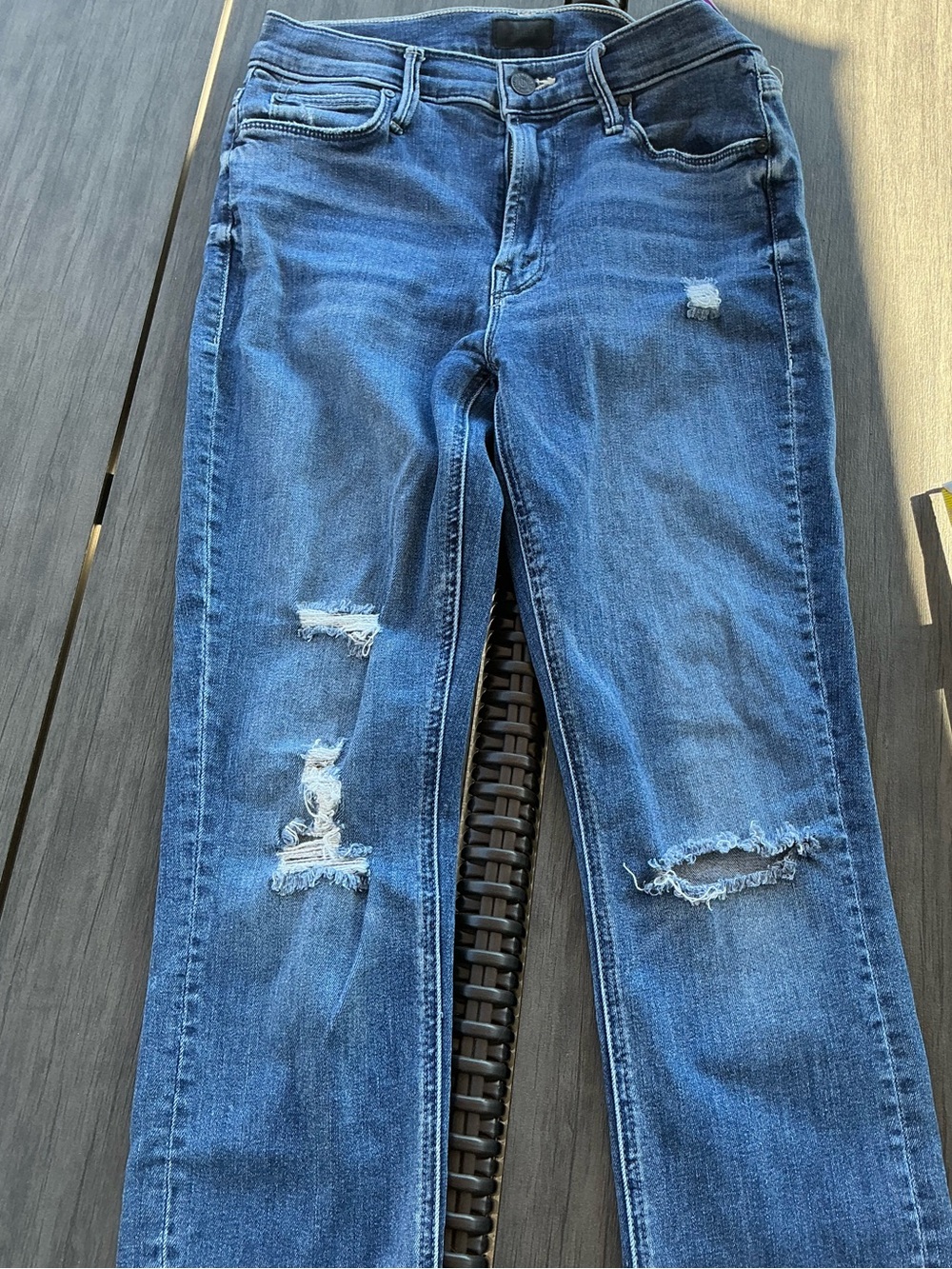 MOTHER The Mid Rise Dazzler Ankle Fray, size 27 - Picture 5 of 12